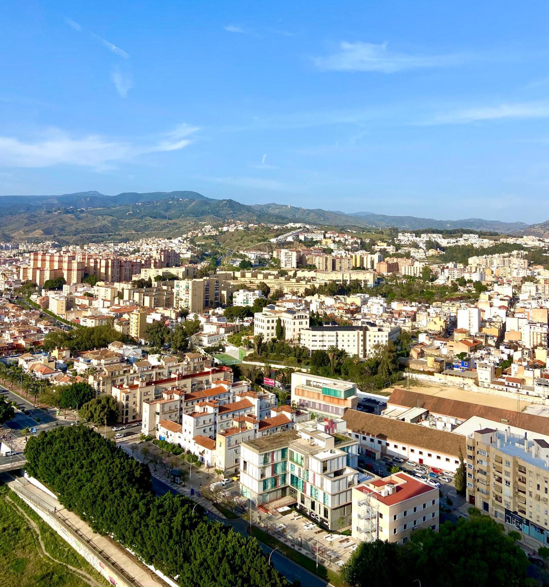Urban Sky Views Over มาลากา ภายนอก รูปภาพ